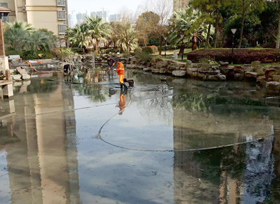 清丰景观池淤泥清理